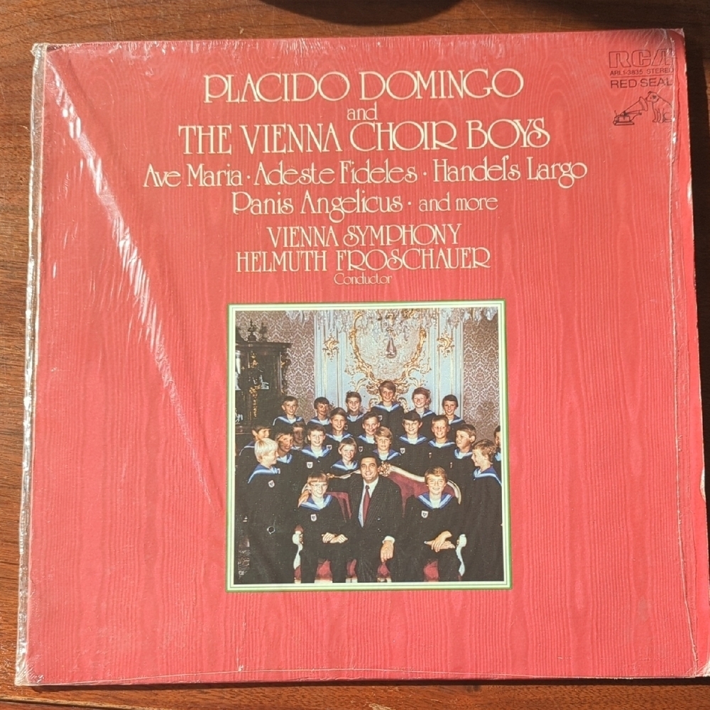Placido Domingo And The Vienna Choir Boys